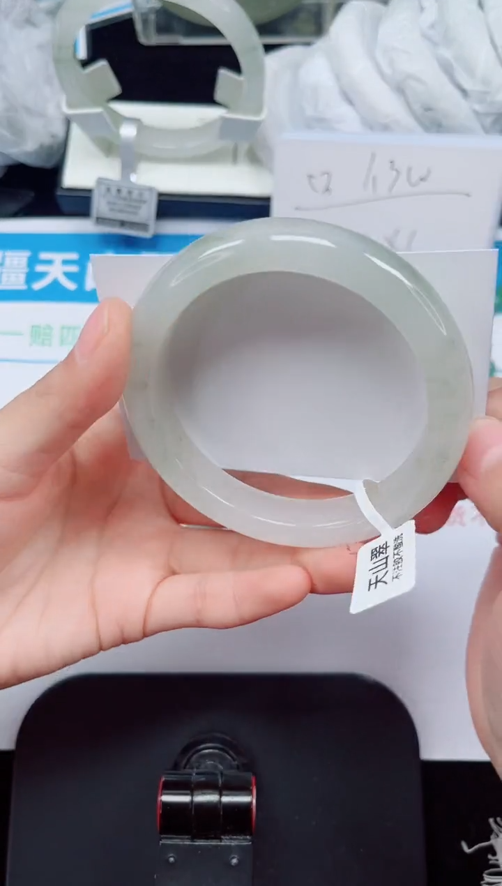 未镶嵌手镯石英质玉123-60/61