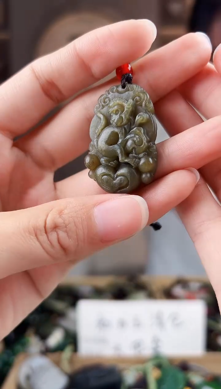 颈饰未镶嵌和田玉拍一发一，多样性发货