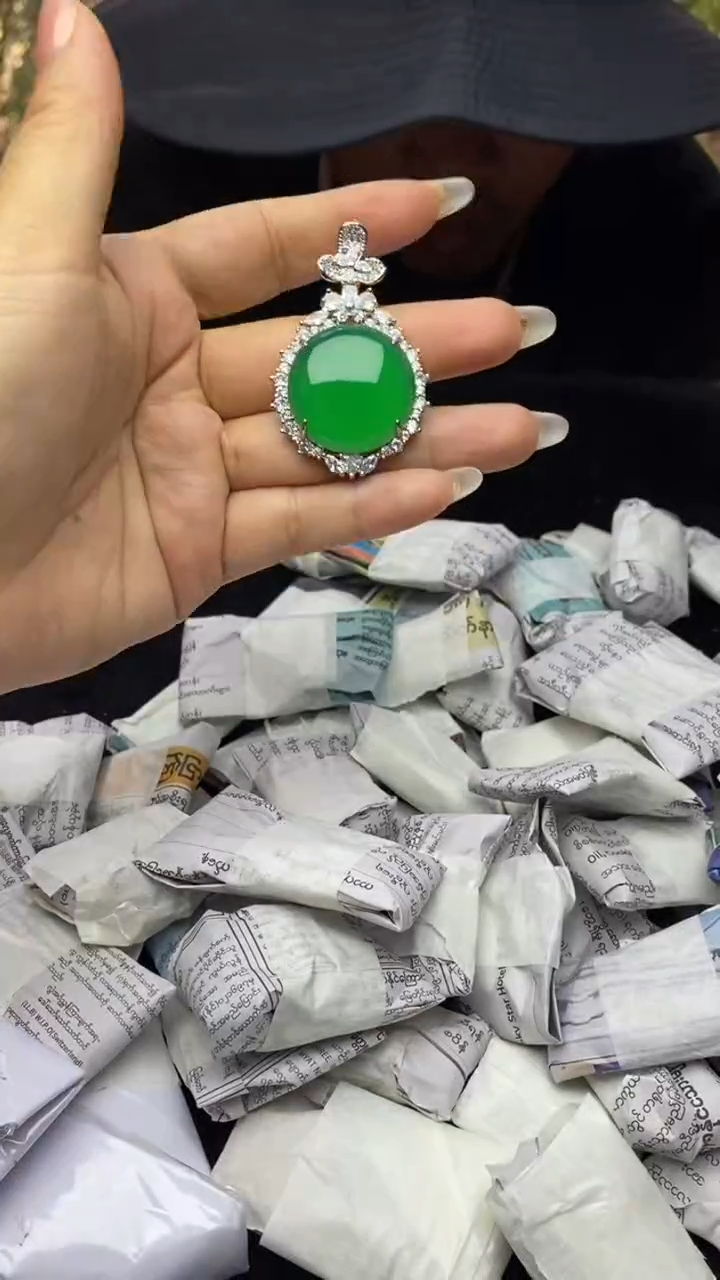 满色吊坠 所见即所得！！！