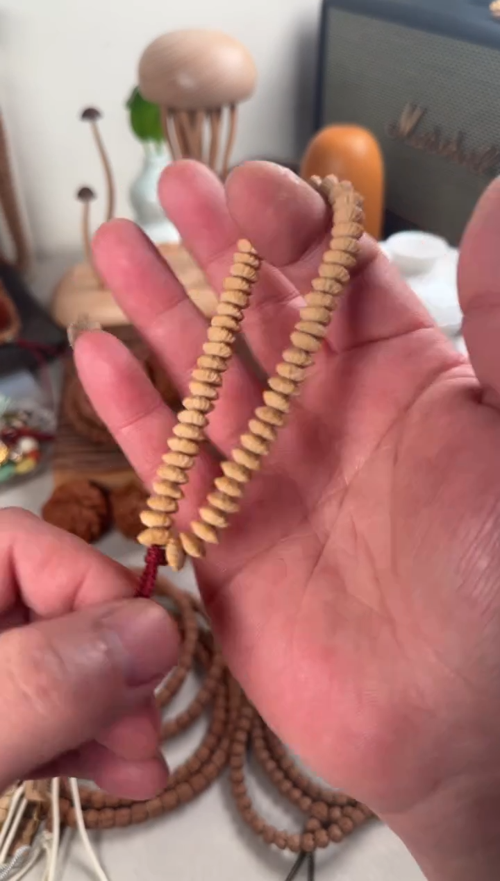 吊坠柏香籽/百香籽金叶菩提——莲花台 手持