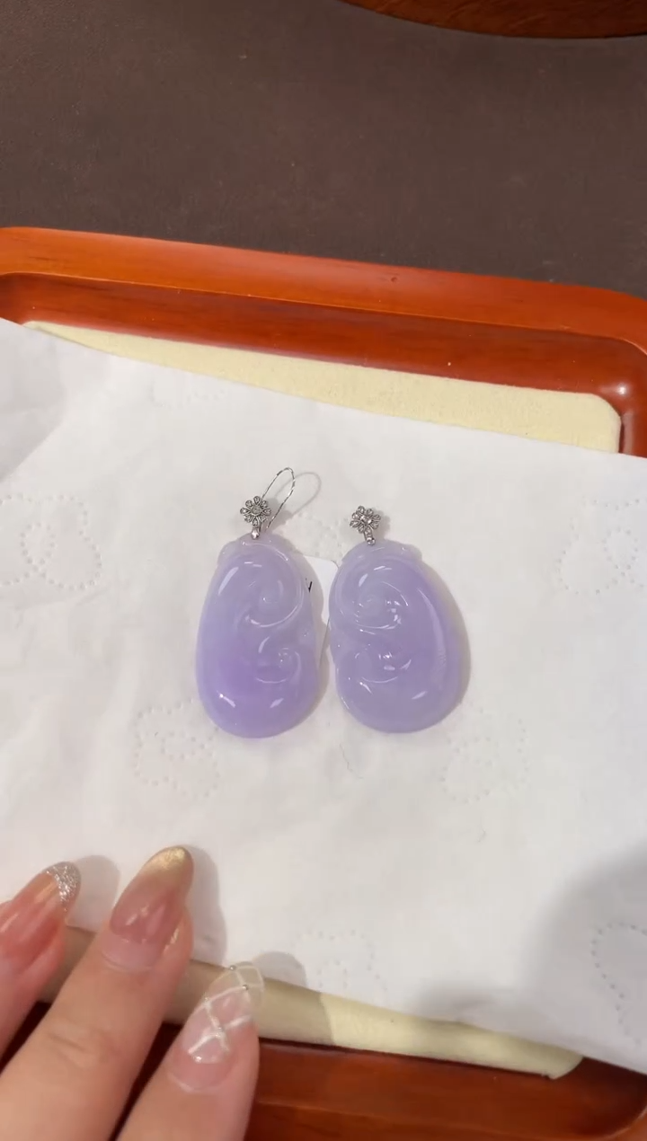 【闪购商品】翡翠颈饰18K金镶嵌天然缅甸a货翡翠(多样性发其一)