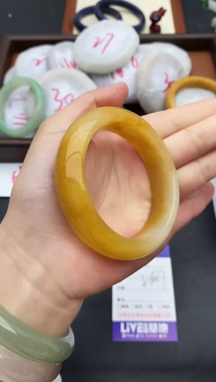 未镶嵌手镯石英质玉6+56/57