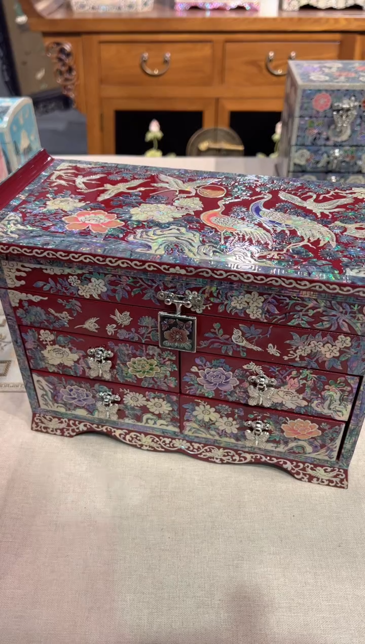【闪购商品】孤品不退不换大翘角弘贝雅螺钿漆器
