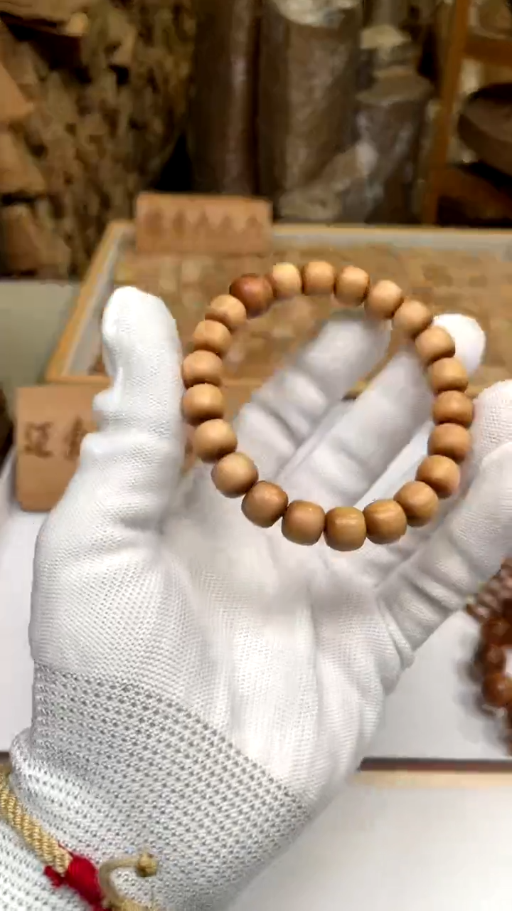 【闪购商品】檀香木其他风化料9x10单圈