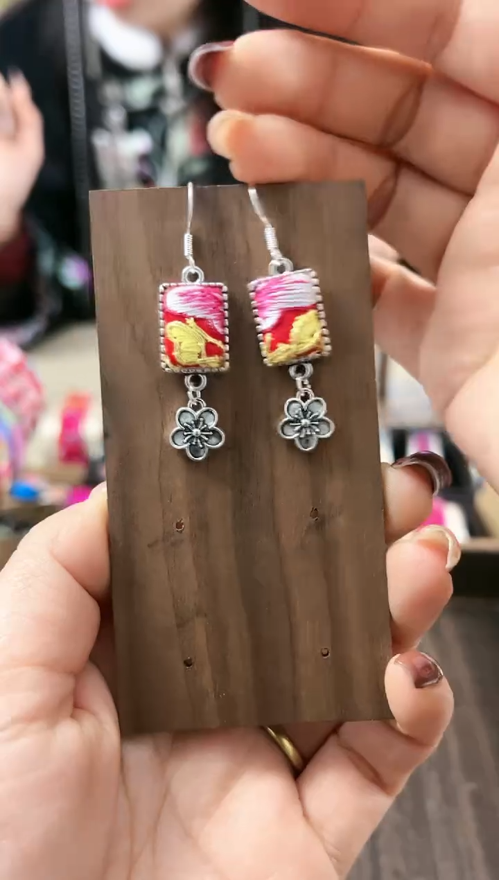 【闪购商品】织绣民族风老绣饰品448