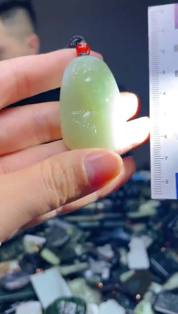 颈饰未镶嵌和田玉1056