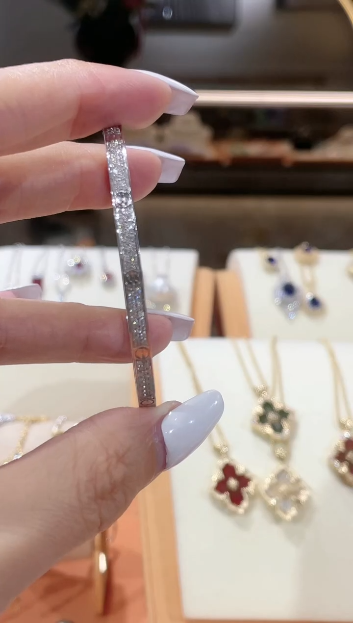 【闪购商品】钻石手镯18K金镶嵌手镯