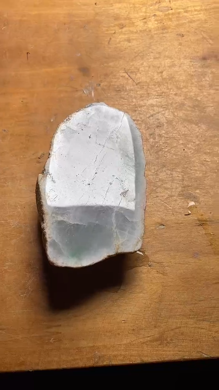 未镶嵌翡翠定制翡翠舒****司100