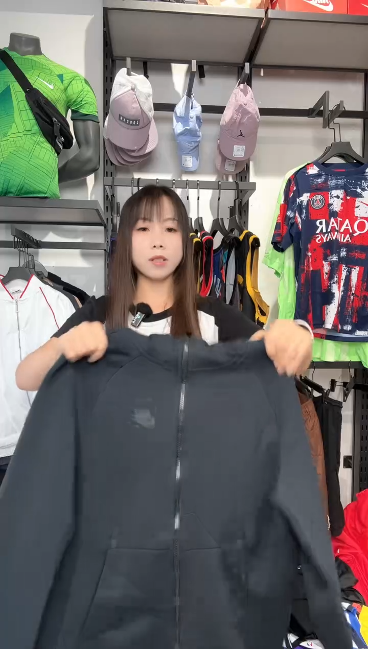 1375   编码 瑕疵款以直播间过款为准 尺码M