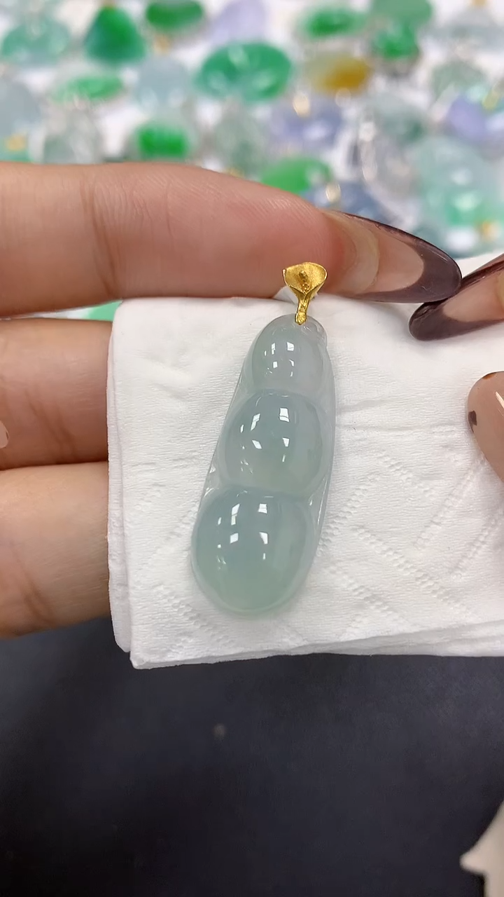 颈饰18K金镶嵌翡翠a货假一赔三支持复检百元上9元证书费自理