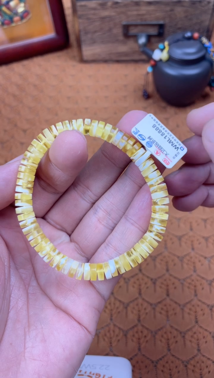 【闪购商品】琥珀裸石未镶嵌 WML18888发一件