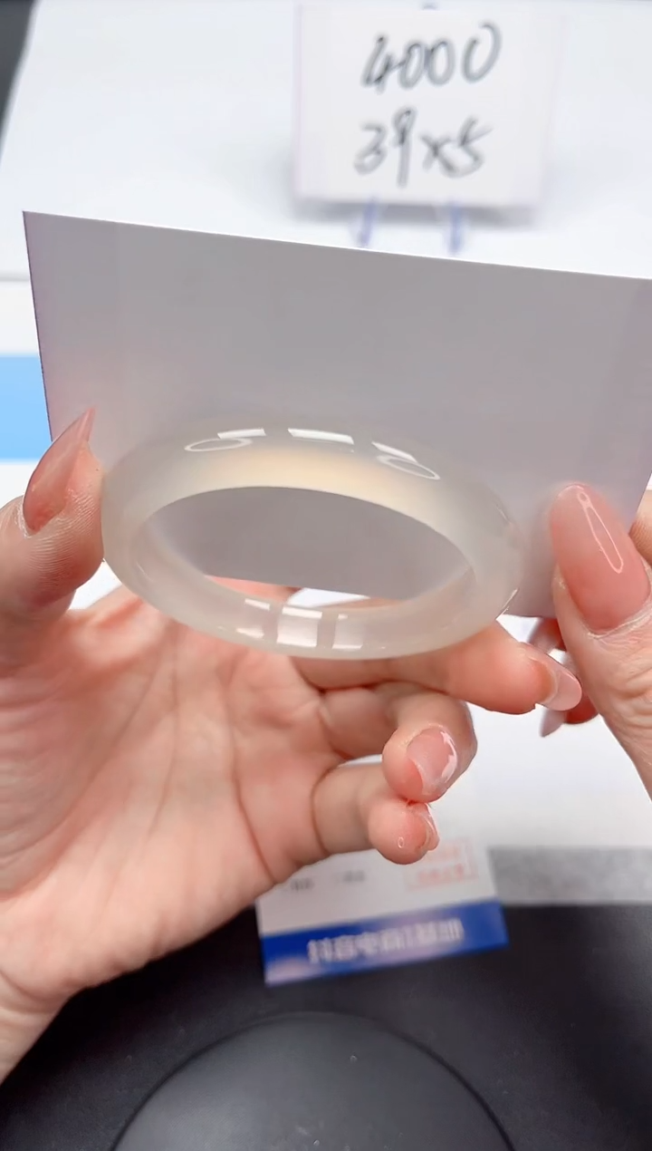 【闪购商品】石英质玉手镯未镶嵌151-53.3