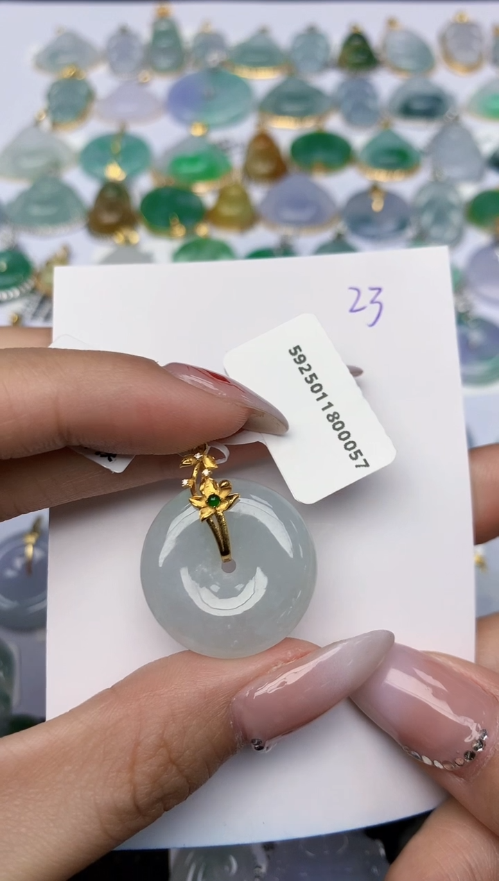 【闪购商品】翡翠颈饰18K金镶嵌 天然翡翠A货