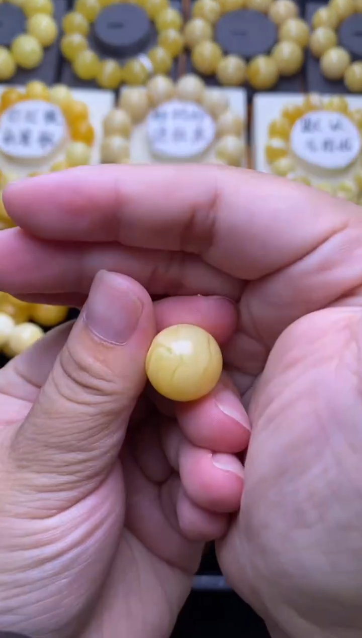 未镶嵌琥珀裸石 大小姐珠宝严选4