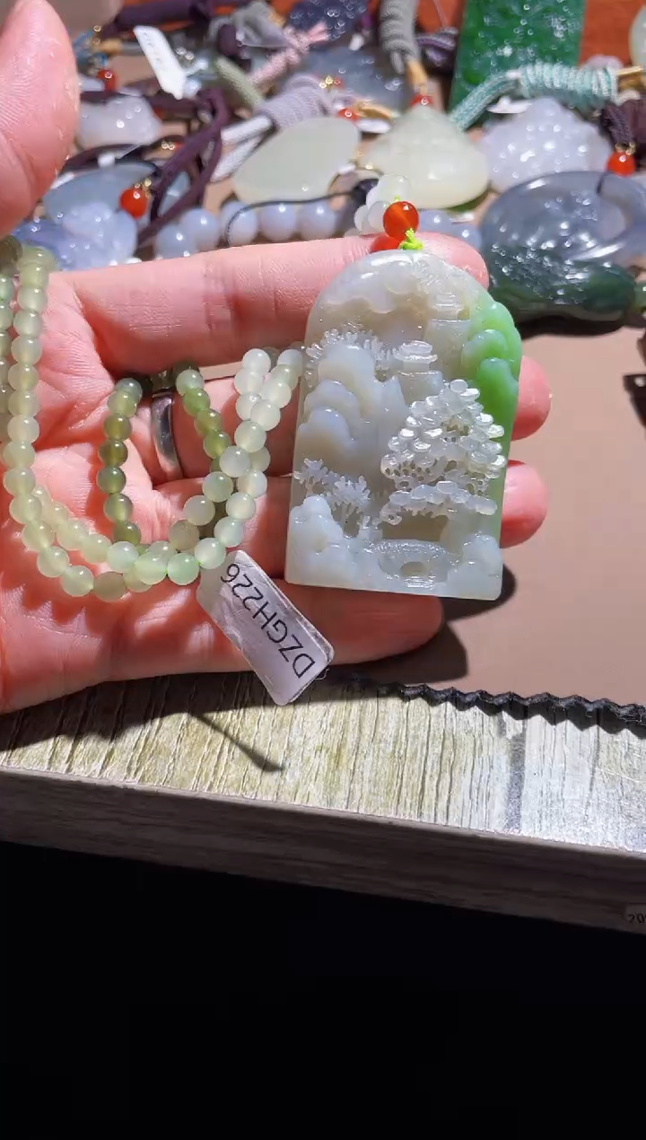 【闪购商品】和田玉颈饰未镶嵌拍一发一