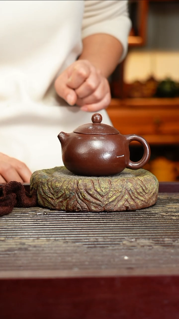 宜兴原矿紫砂壶茶壶宜兴原矿紫砂壶茶壶150C