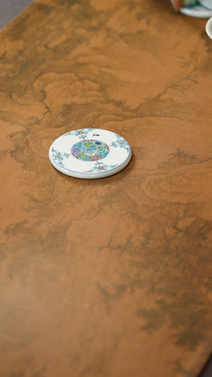 【闪购商品】青花斗彩团菊薄盖置