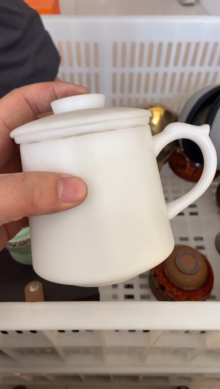 杯无运费险有瑕疵的摄影的产品有使用过的痕迹有点脏介意勿拍