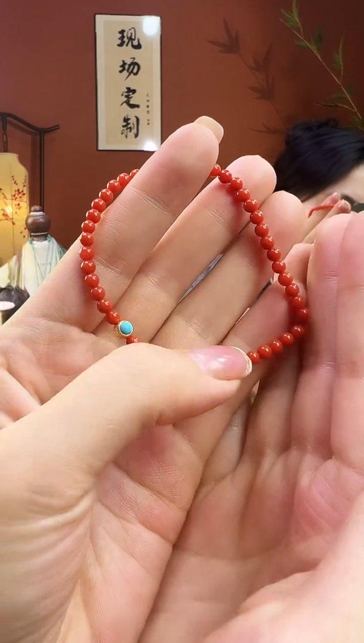 18K金镶嵌手串南红玛瑙南红3.9mm