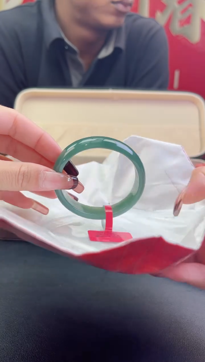 【闪购商品】翡翠手镯（贵妃镯）未镶嵌翡翠手镯11