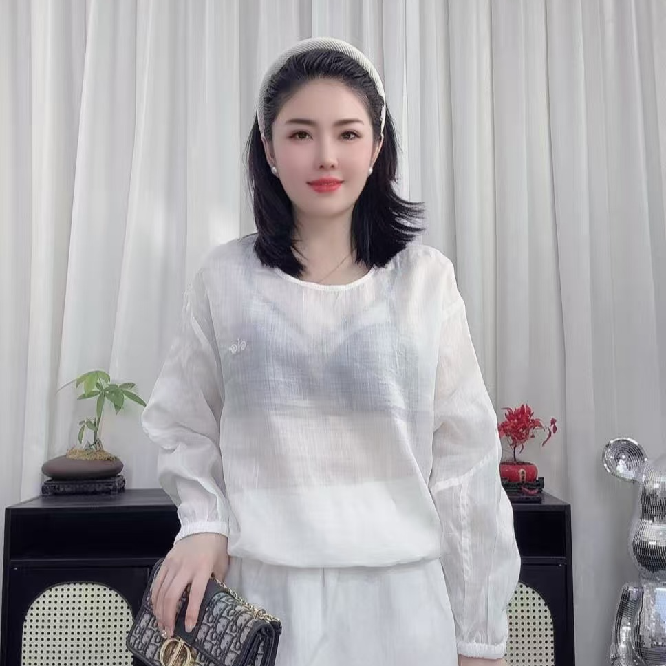 新款2025夏季新款高端小众设计领口轻薄款苎麻显瘦小衫上衣女