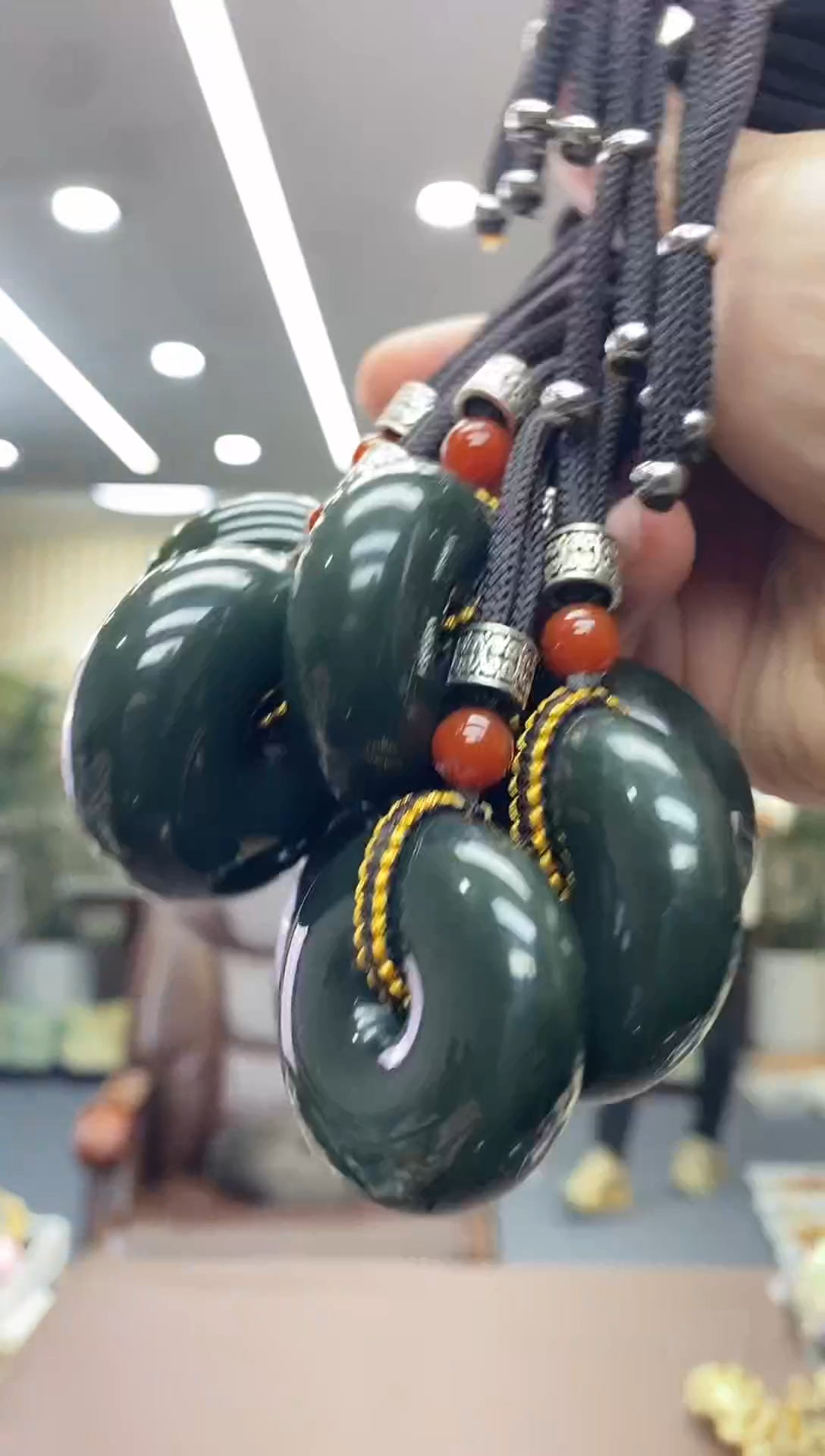 颈饰未镶嵌透闪石质玉多样式发货随机发一