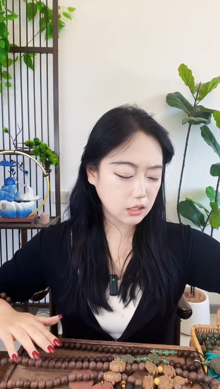 泥塑桃源香方祥云扣       