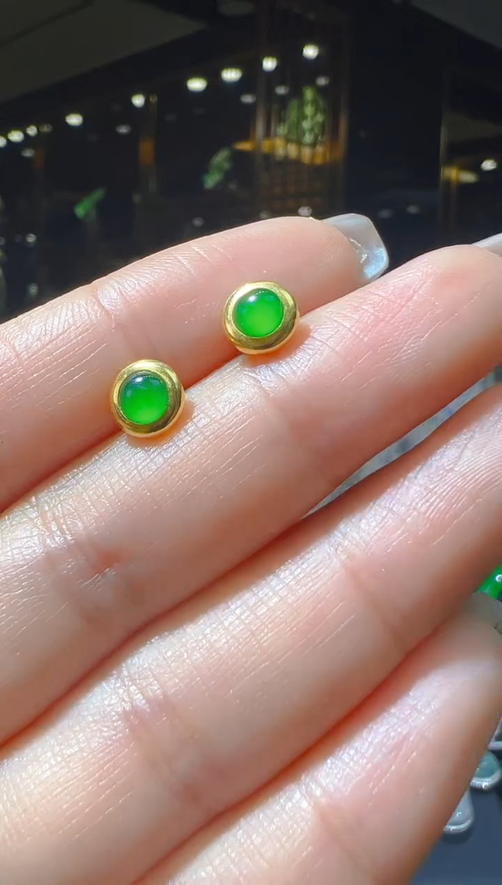 【闪购商品】翡翠耳饰18K金镶嵌113 (多样性发货)