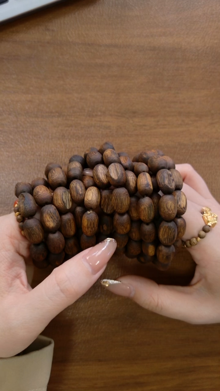 沉香手串海南莺歌绿奇楠沉香胖胖枣手串 约9mm