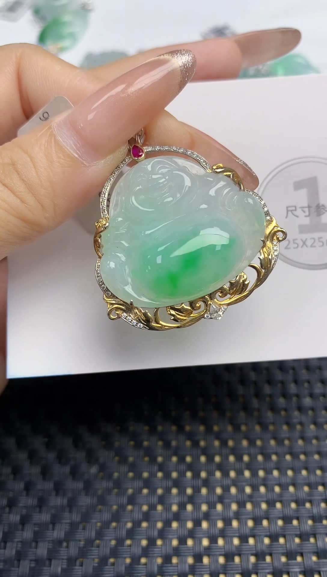 颈饰18K金镶嵌翡翠天然缅甸A货翡翠百元以上9元证书费自理