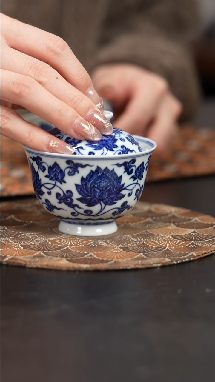 【闪购商品】杯润山堂青花缠枝