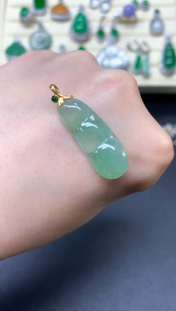 【闪购商品】翡翠吊坠(不含链)18K金镶嵌吊坠|1100+110