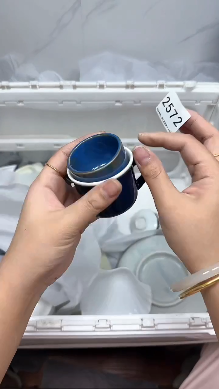 【闪购商品】2572回流瓷器默认微瑕，18.8包邮