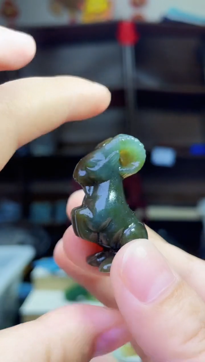 和田玉未镶嵌颈饰1