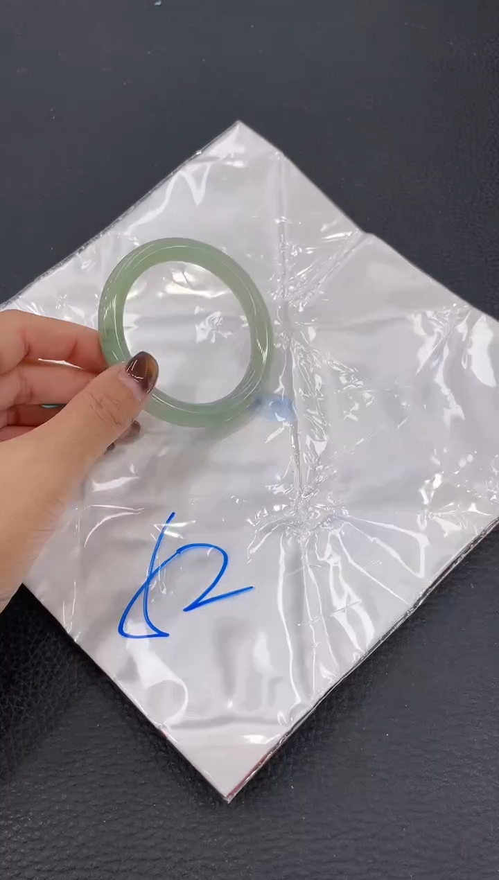 【闪购商品】翡翠手镯未镶嵌手镯