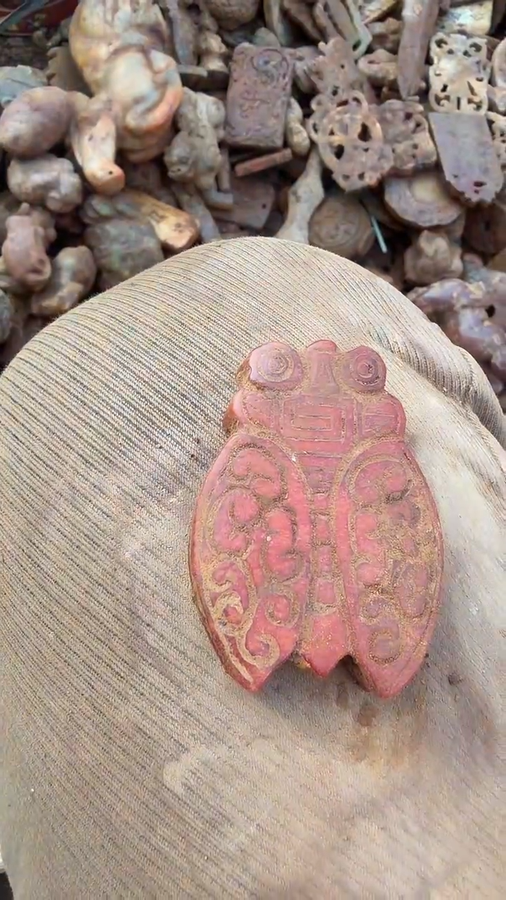 未镶嵌岫岩河磨玉（透闪石质玉）挂件往***！岫岩河磨玉