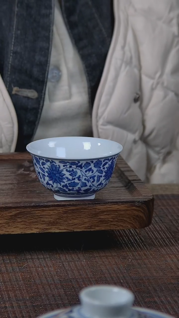 【闪购商品】折葵非器手工手绘缠枝撇口杯