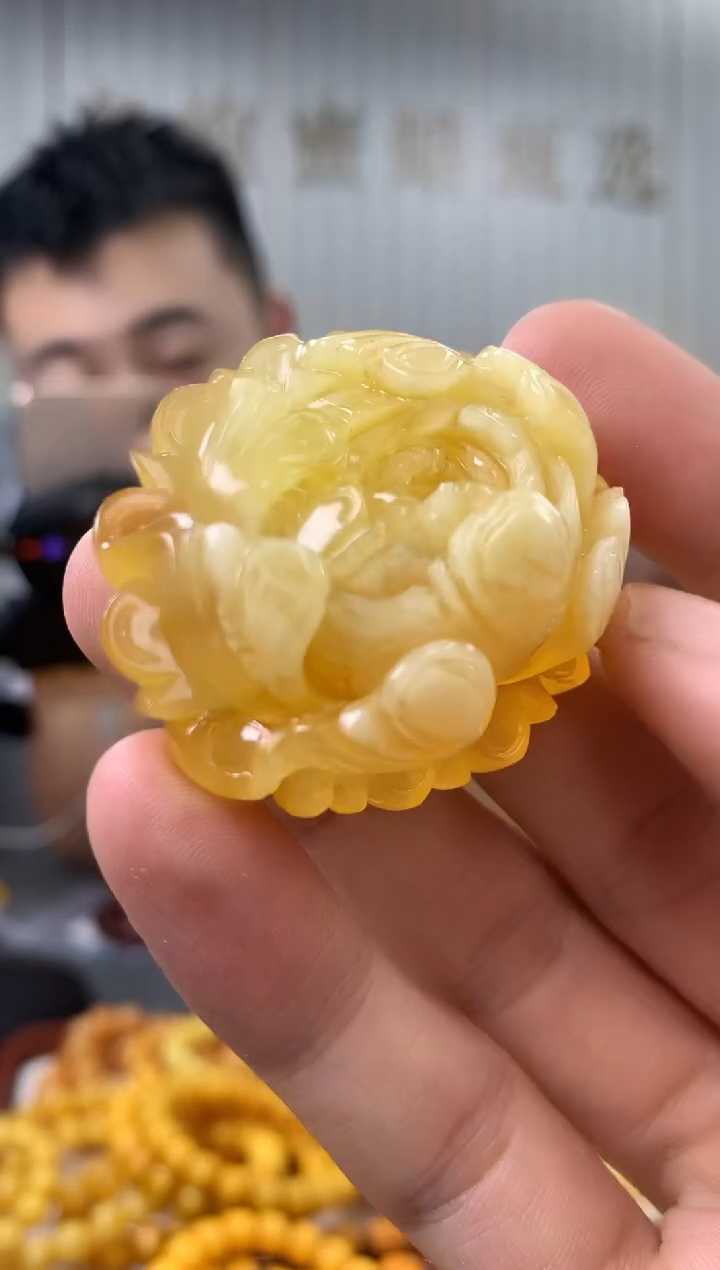 【闪购商品】琥珀裸石未镶嵌吊坠