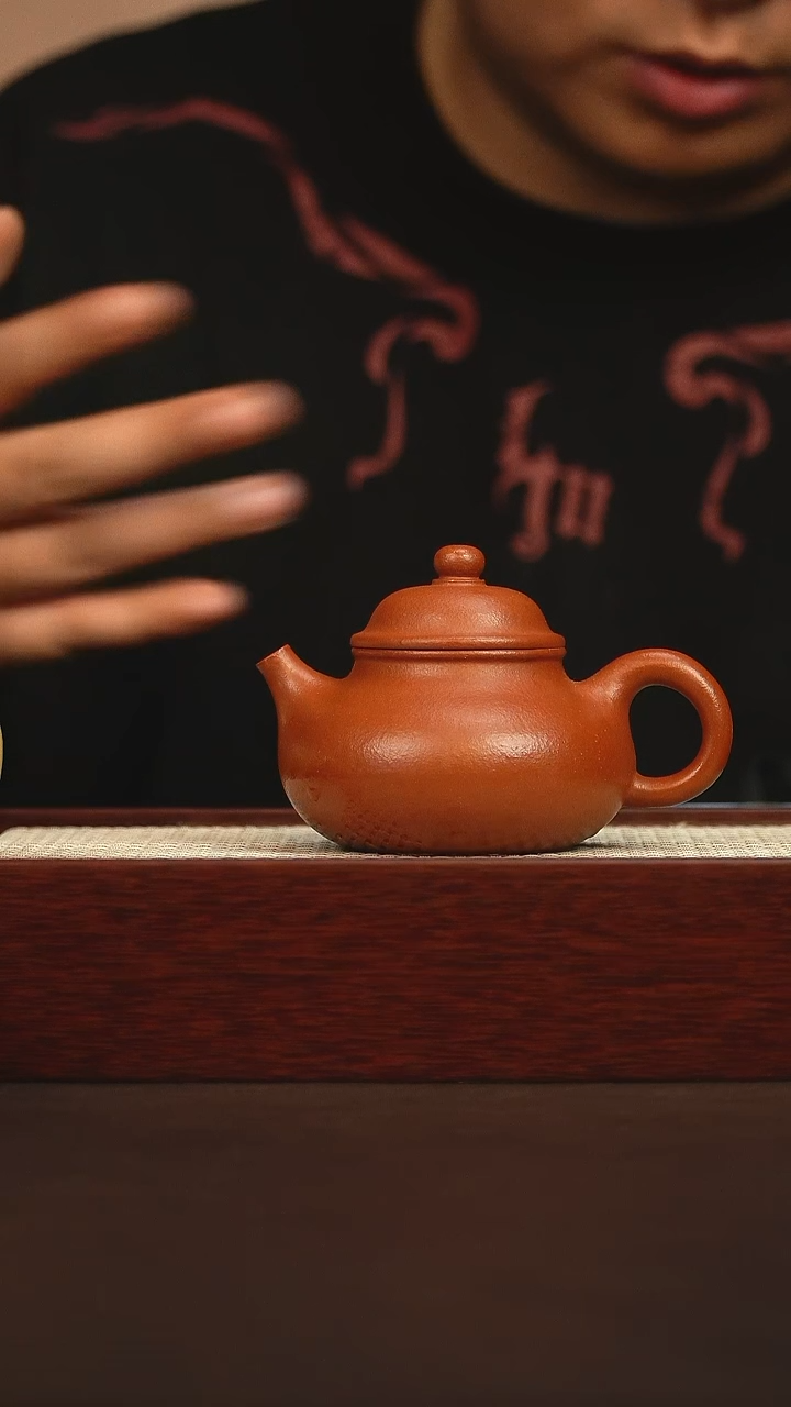 茶壶紫砂160cc红降坡手工容天
