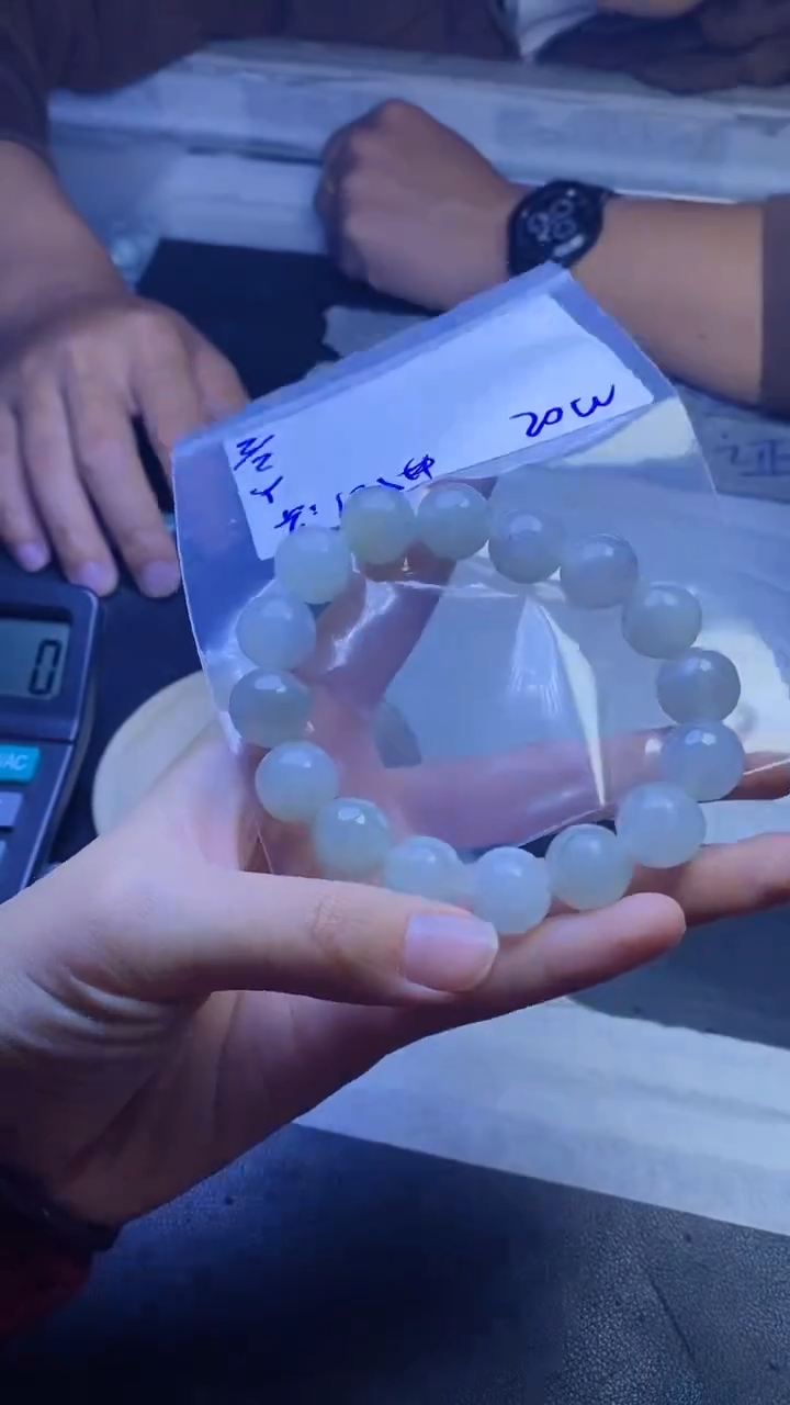 【闪购商品】定制翡翠未镶嵌珠串