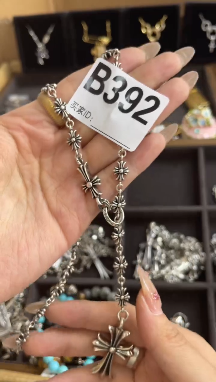 B392 ++0000000000000