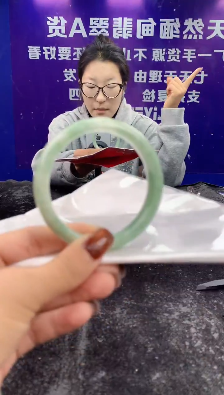 未镶嵌手镯翡翠慈**哥AAAAAAAAAAAA