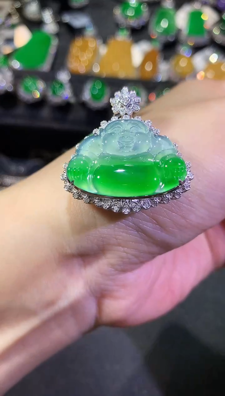 【闪购商品】翡翠吊坠(不含链)18K金镶嵌32-佛公