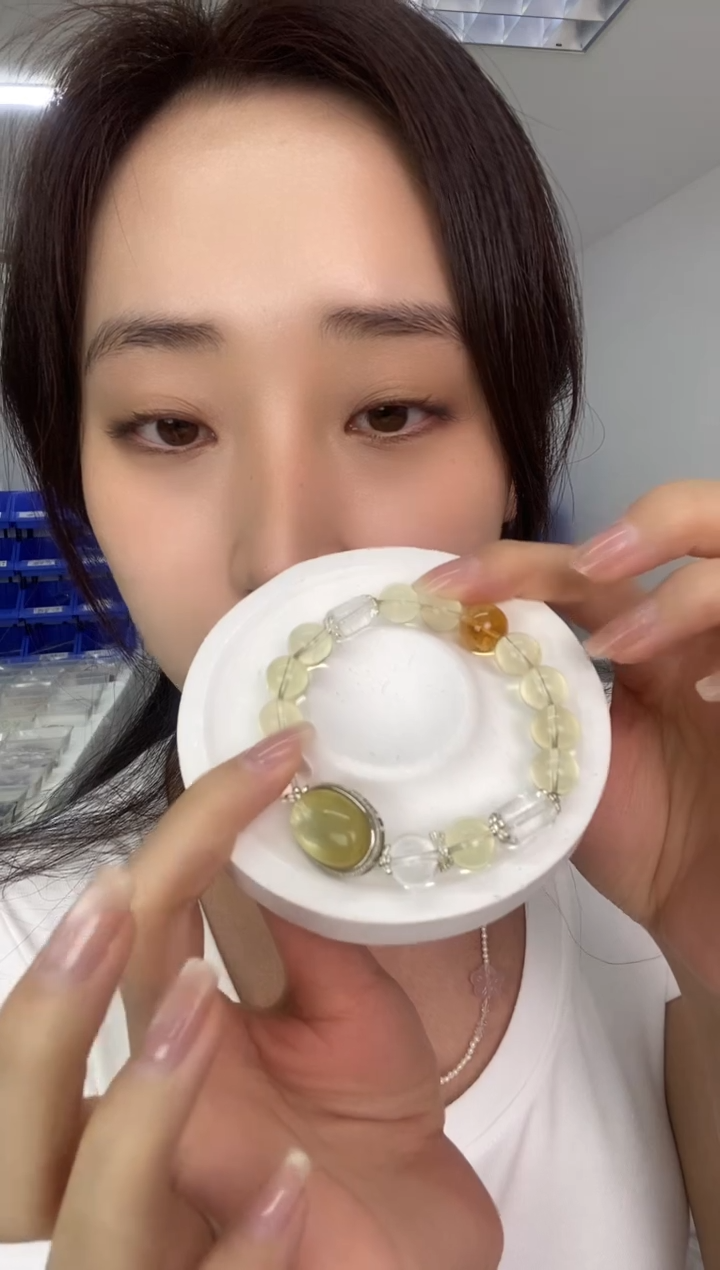 水晶手链未镶嵌天然珠宝多样性发其一