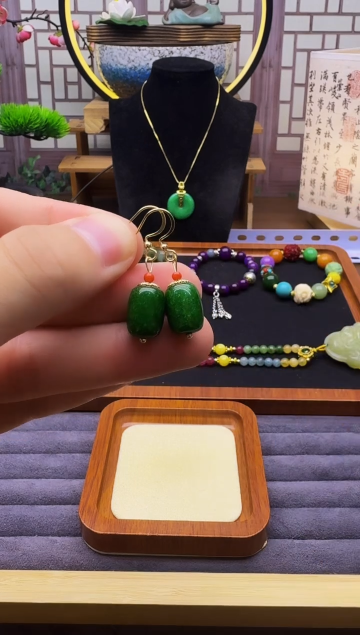 翡翠14K金镶嵌耳饰E479