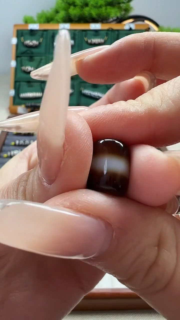 玛瑙/玉髓（覆膜）颈饰未镶嵌64（微瑕）