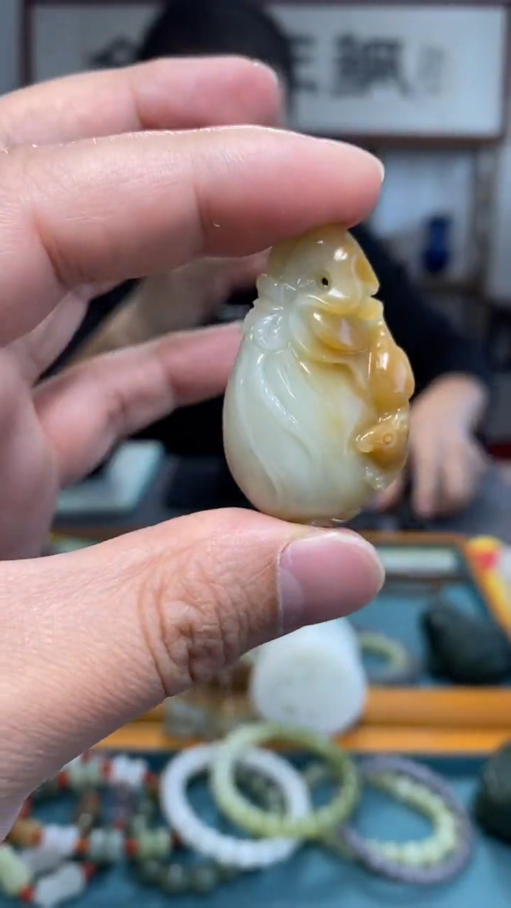 颈饰未镶嵌和田玉44