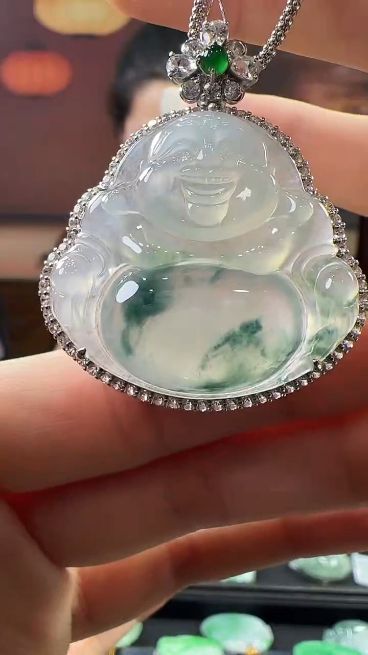 18K金镶嵌挂件翡翠佛公   