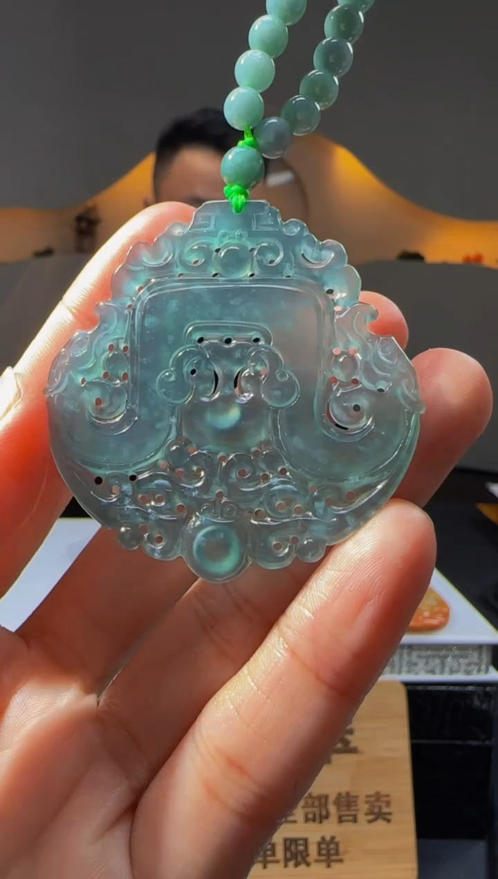 【闪购商品】定制翡翠未镶嵌Q02801翡翠毛货