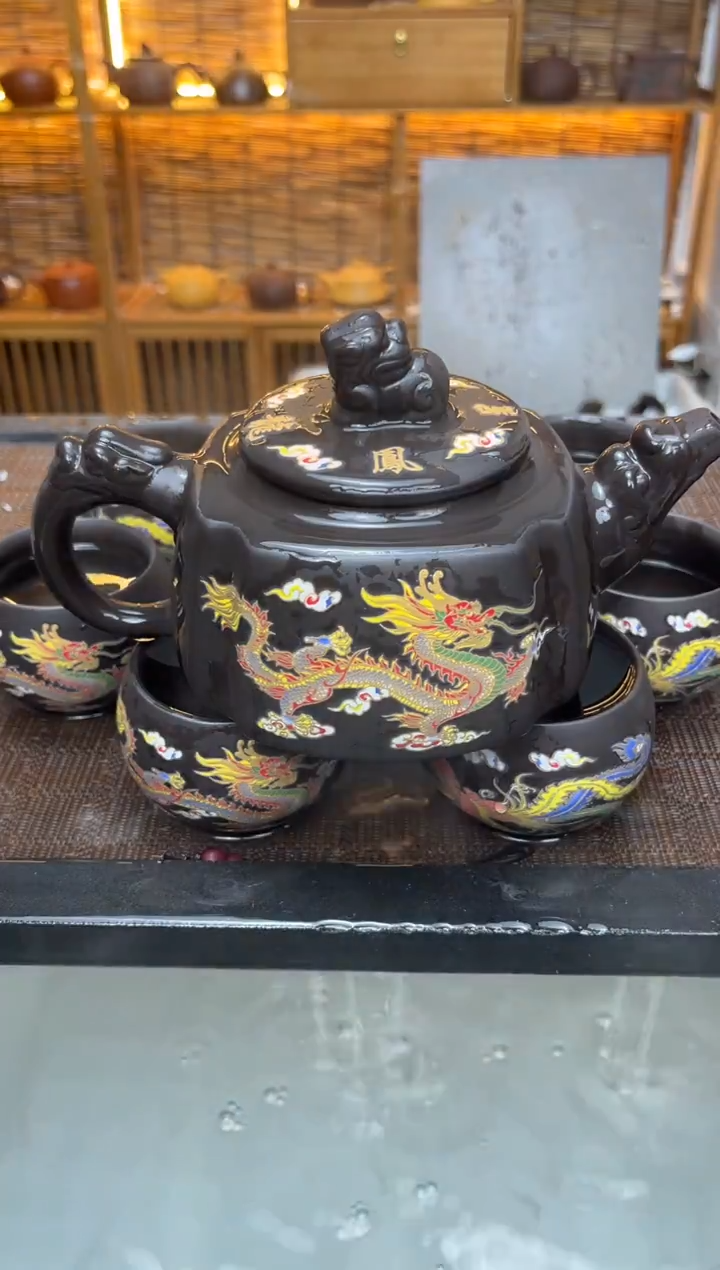 600毫升龙凤呈祥四方壶1壶6杯